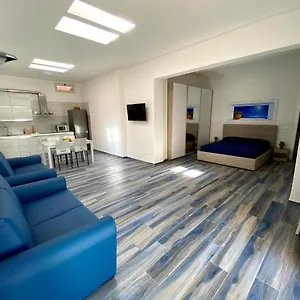  Appartamento Acquazzurra Italia