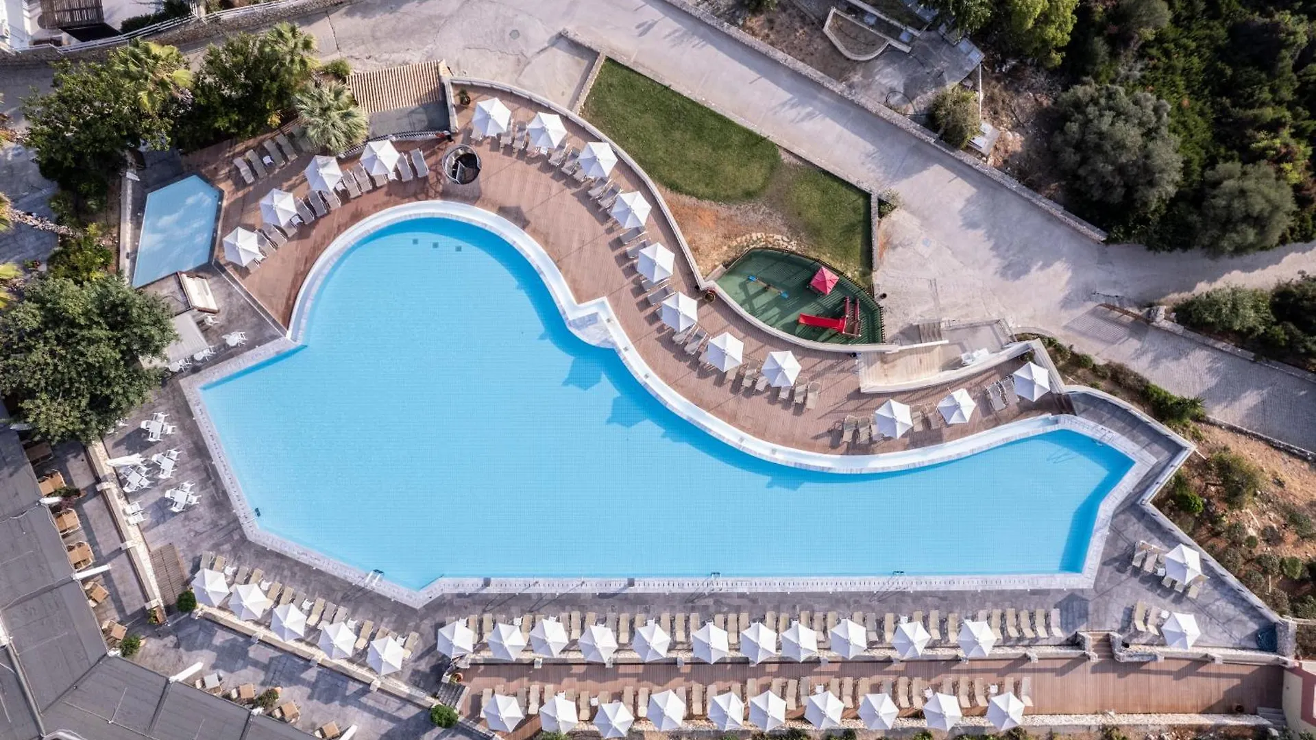 Louis Apostolata Island Resort Eleios-Pronnoi
