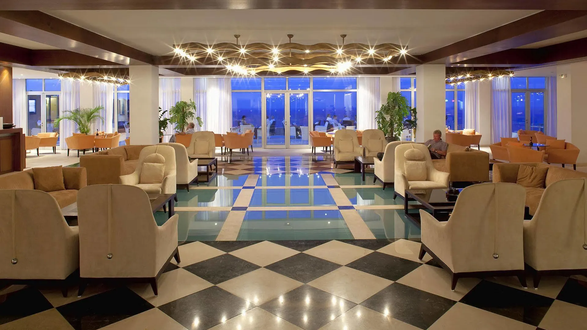 Louis Apostolata Island Resort Eleios-Pronnoi