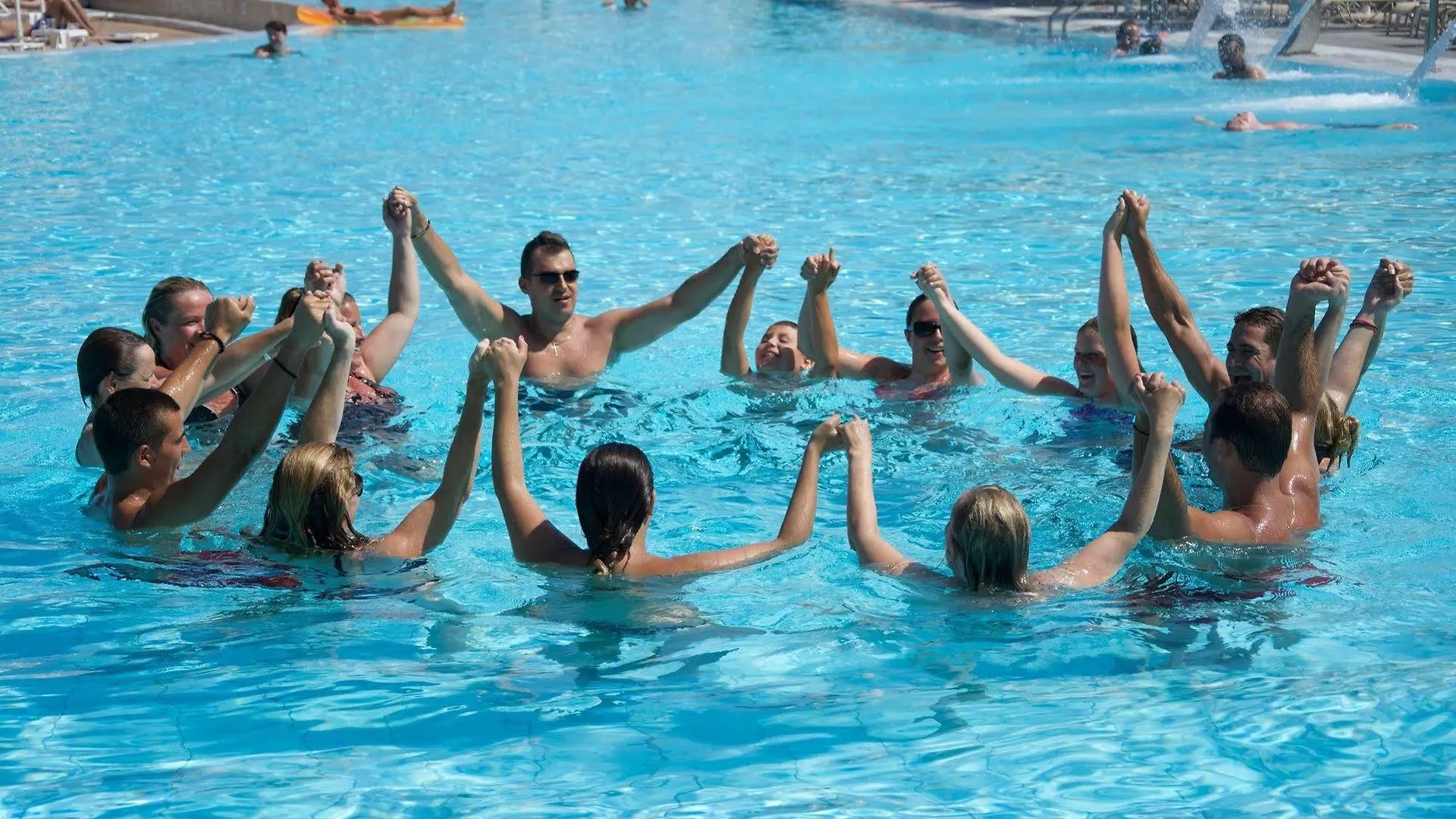 Louis Apostolata Island Resort Eleios-Pronnoi
